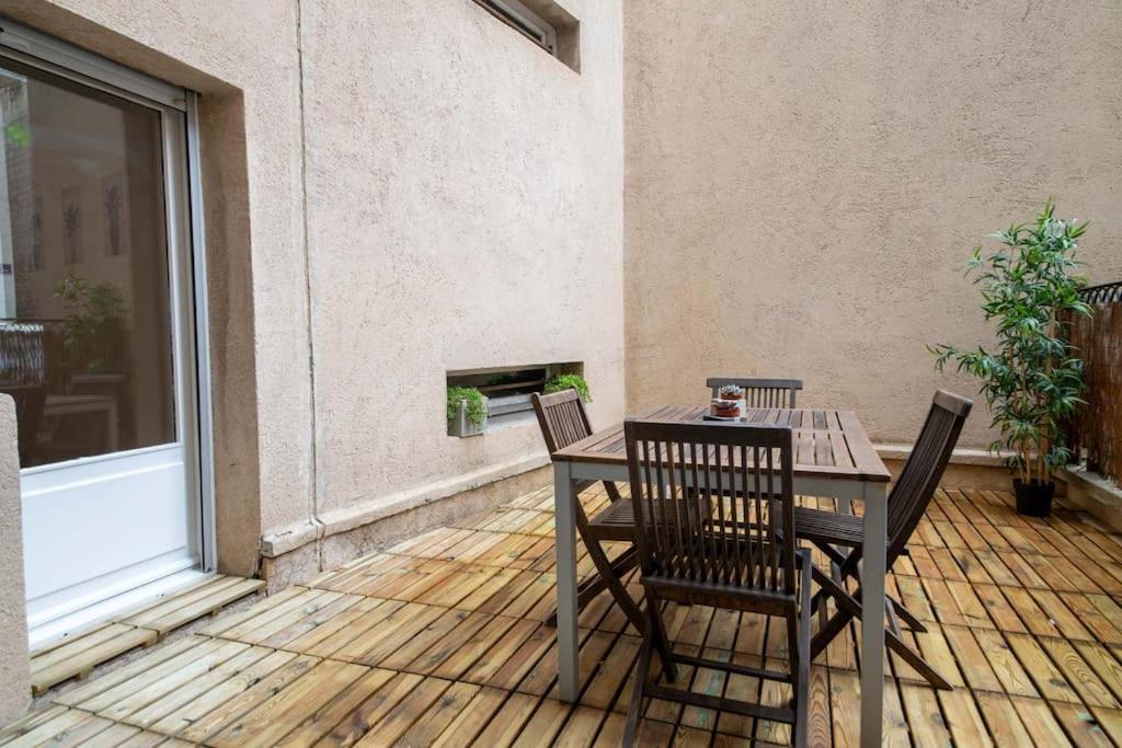 אביניון Superbe Appartement Centre Historique מראה חיצוני תמונה